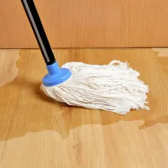Panele puchną? Poznaj przyczyny i napraw je krok po kroku!