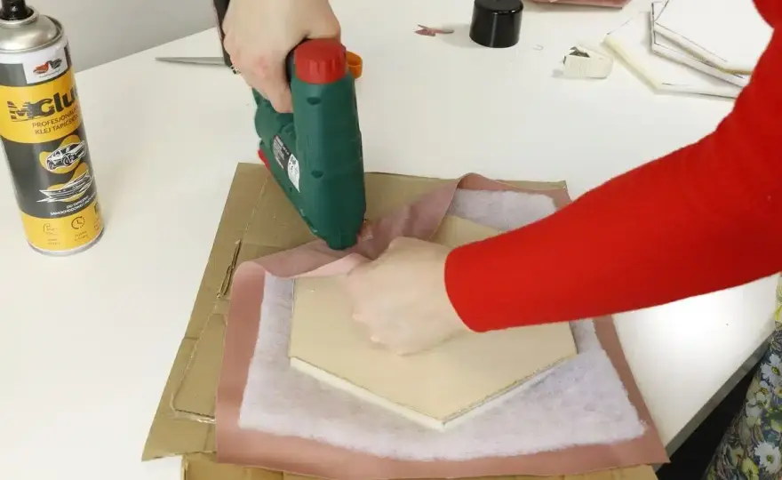 Panel tapicerowany DIY: Zrób to sam i stwórz wymarzone wnętrze!